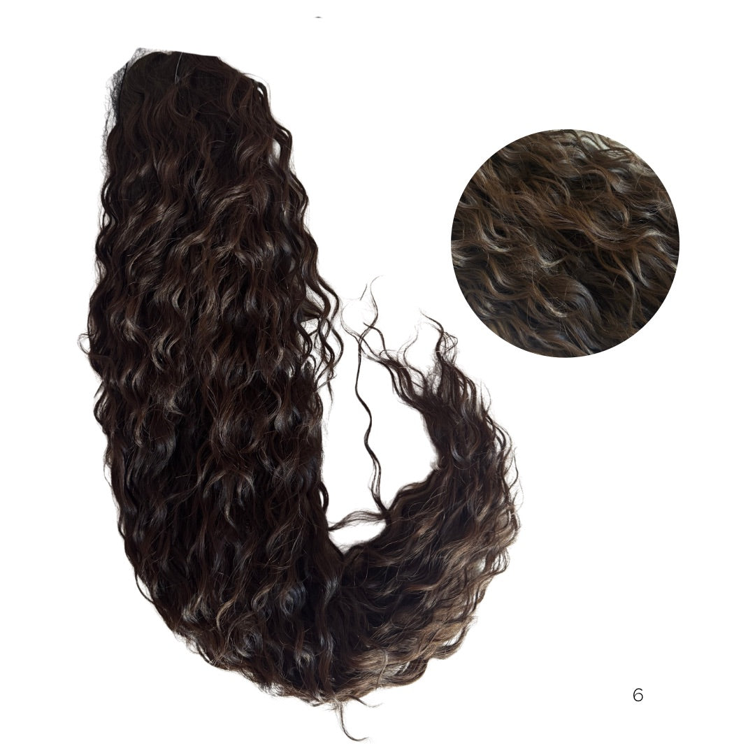 ICHA Beauty Waterwave poninhäntä 70cm tyylikuva mallin päässä