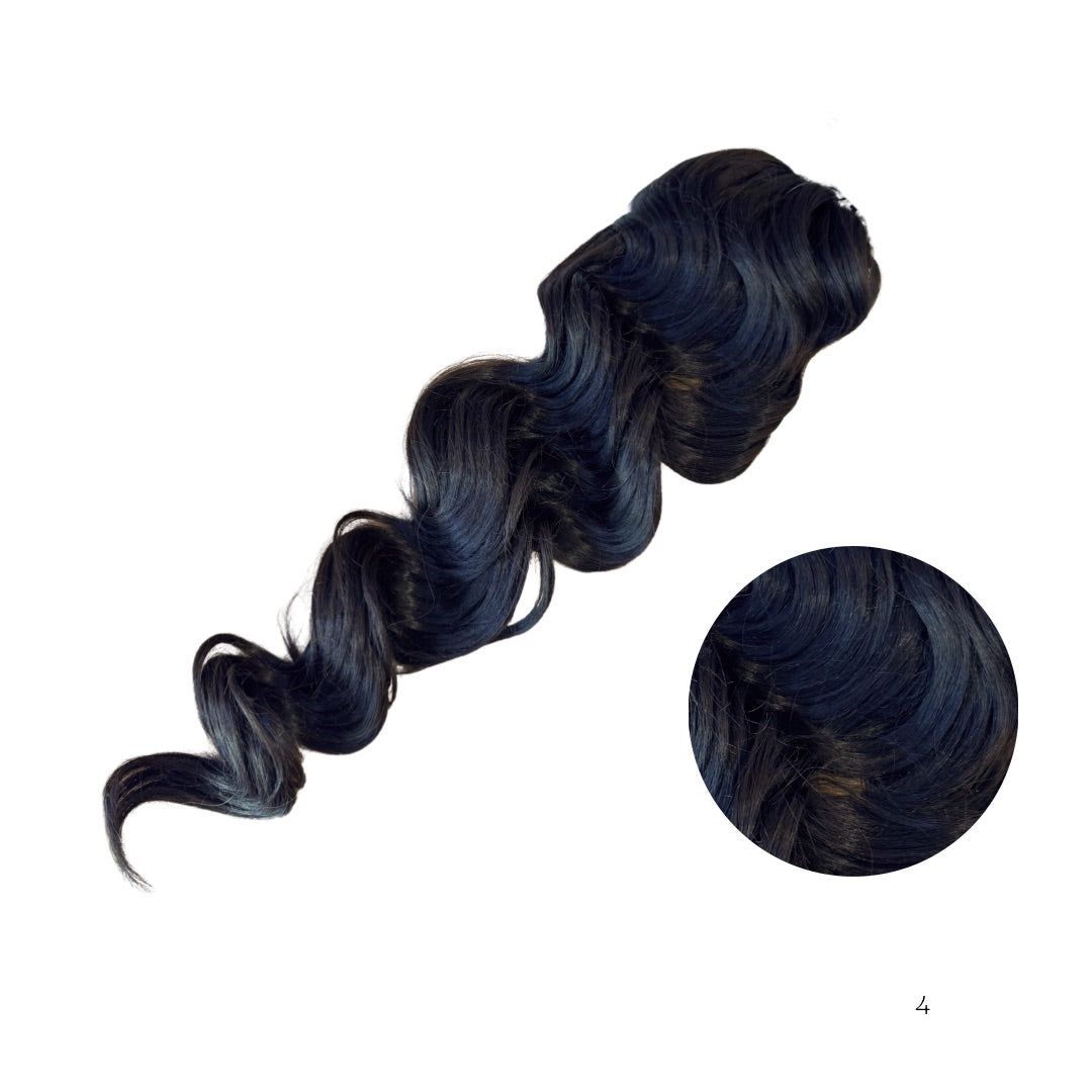 ICHA Beauty Loose Wave kihara poninhäntä kampaus lähikuva