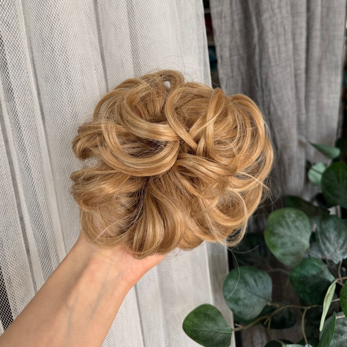 Hair bun -nuttura