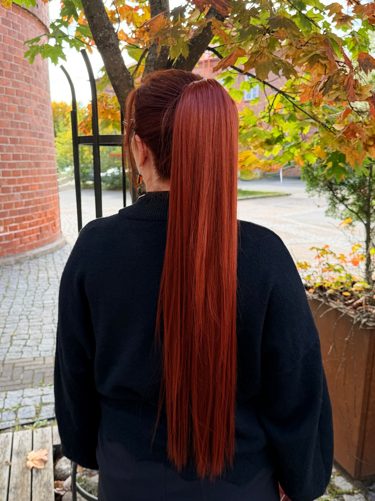 ICHA Beauty Suora Kuituhiusponinhäntä 70cm / 28"
