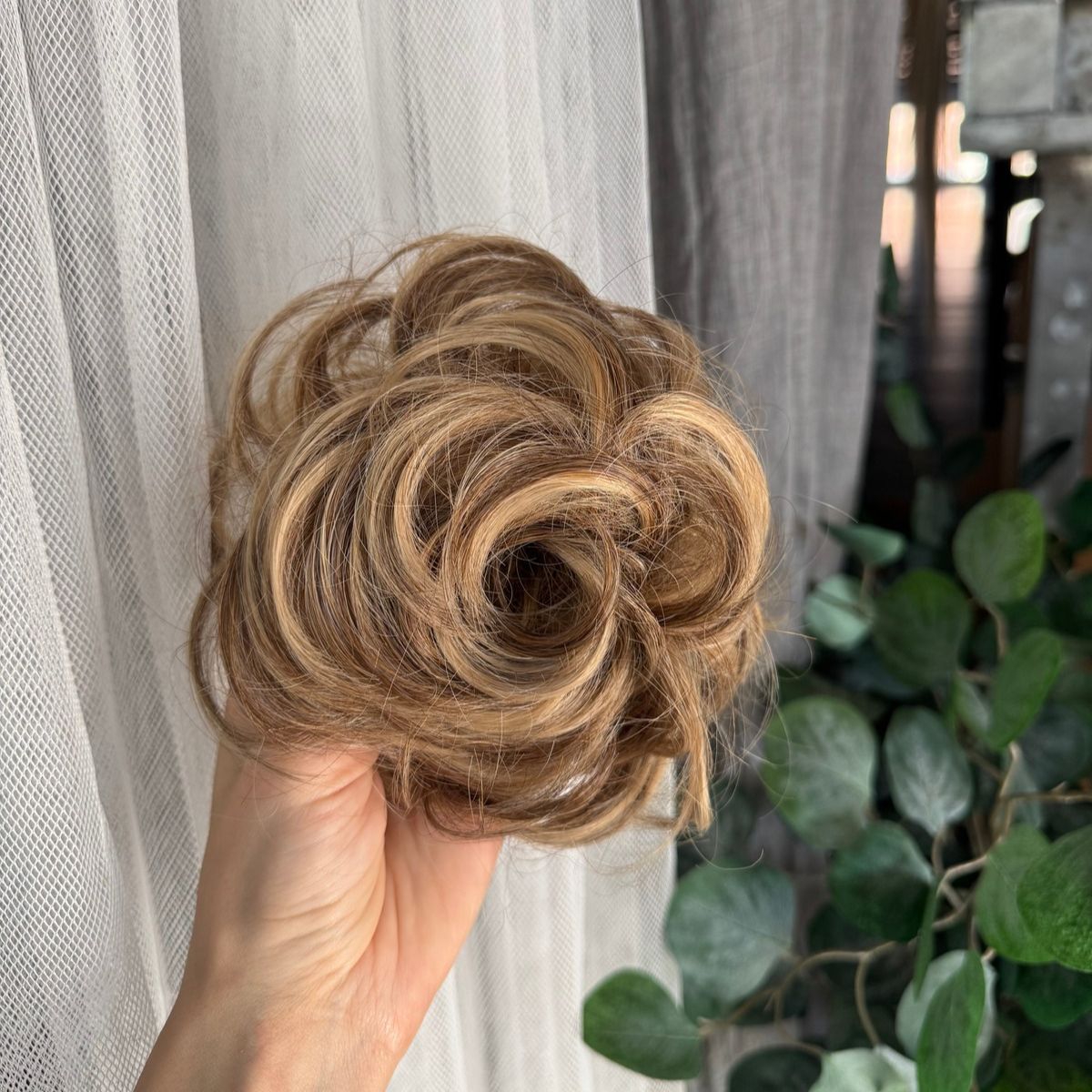Hair bun -nuttura